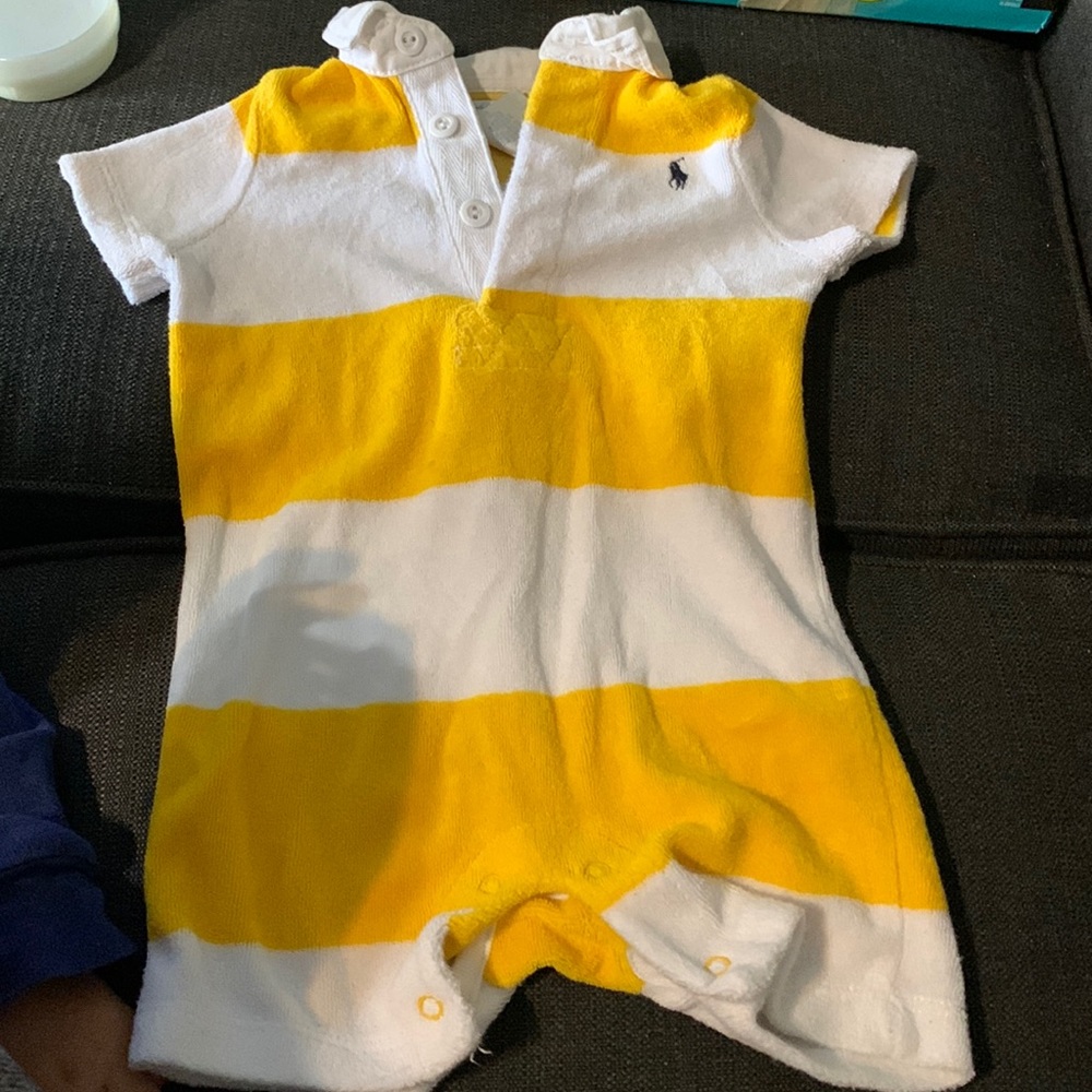 Boy clothes polo brand in good condition size 6 months
